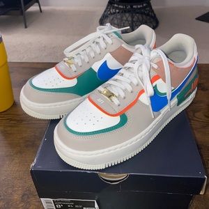Womens 8.5 Airforce 1 shadows